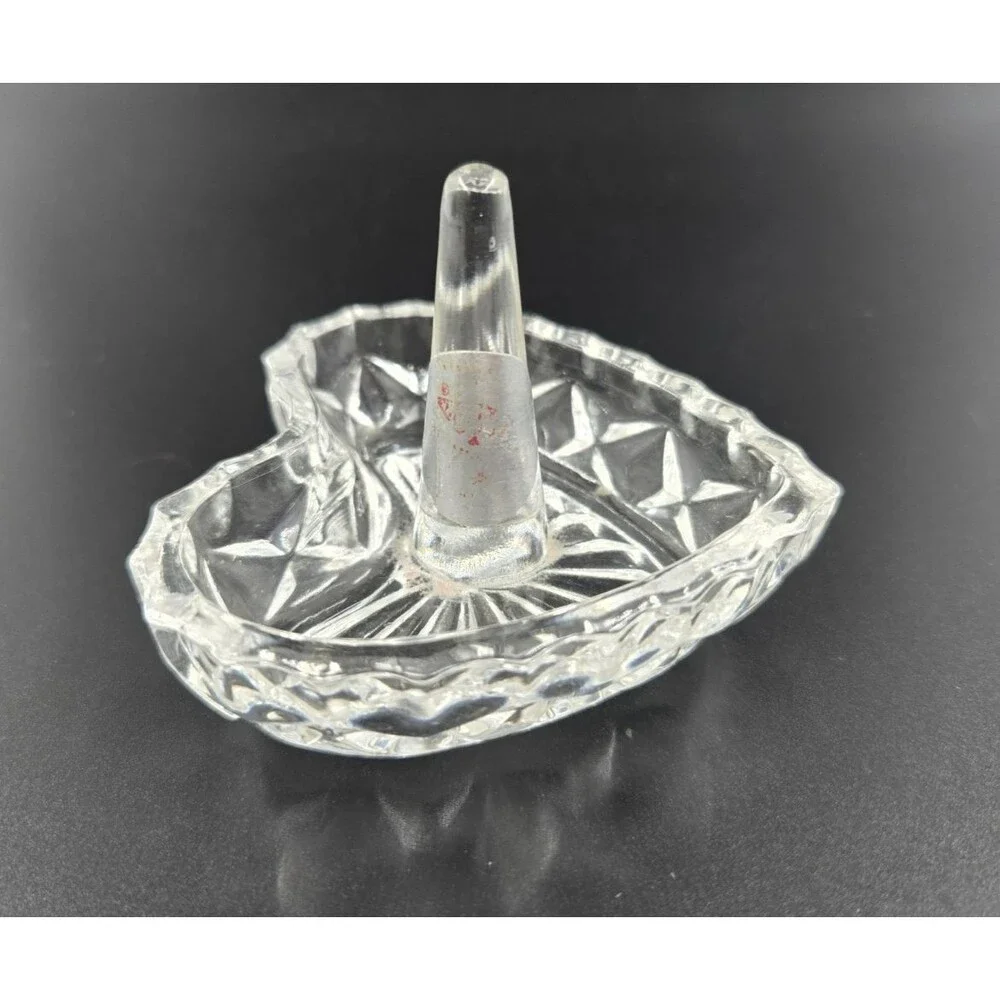 Lead Crystal Heart Shaped Ring Holder Unknown Clear Diamond Pattern 2 1/2